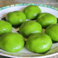 蟹乡巴城特色美食——青团子