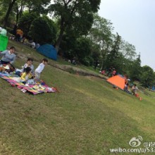 阳澄湖边放风筝，好安逸