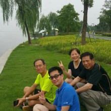 苏州来打打球，吃吃阳澄湖大闸蟹。看看风景，真开心啊！